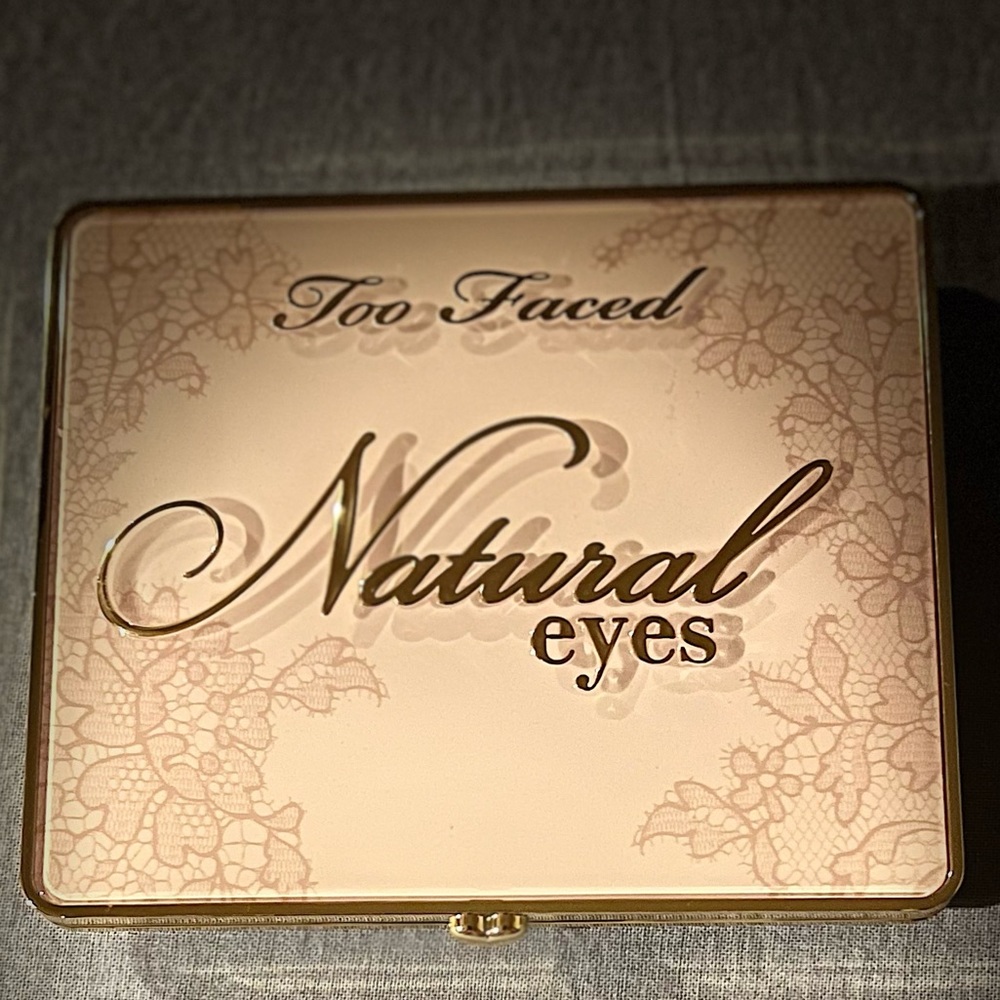 Too Faced Natural eyes (Eyeshadow Palette)
